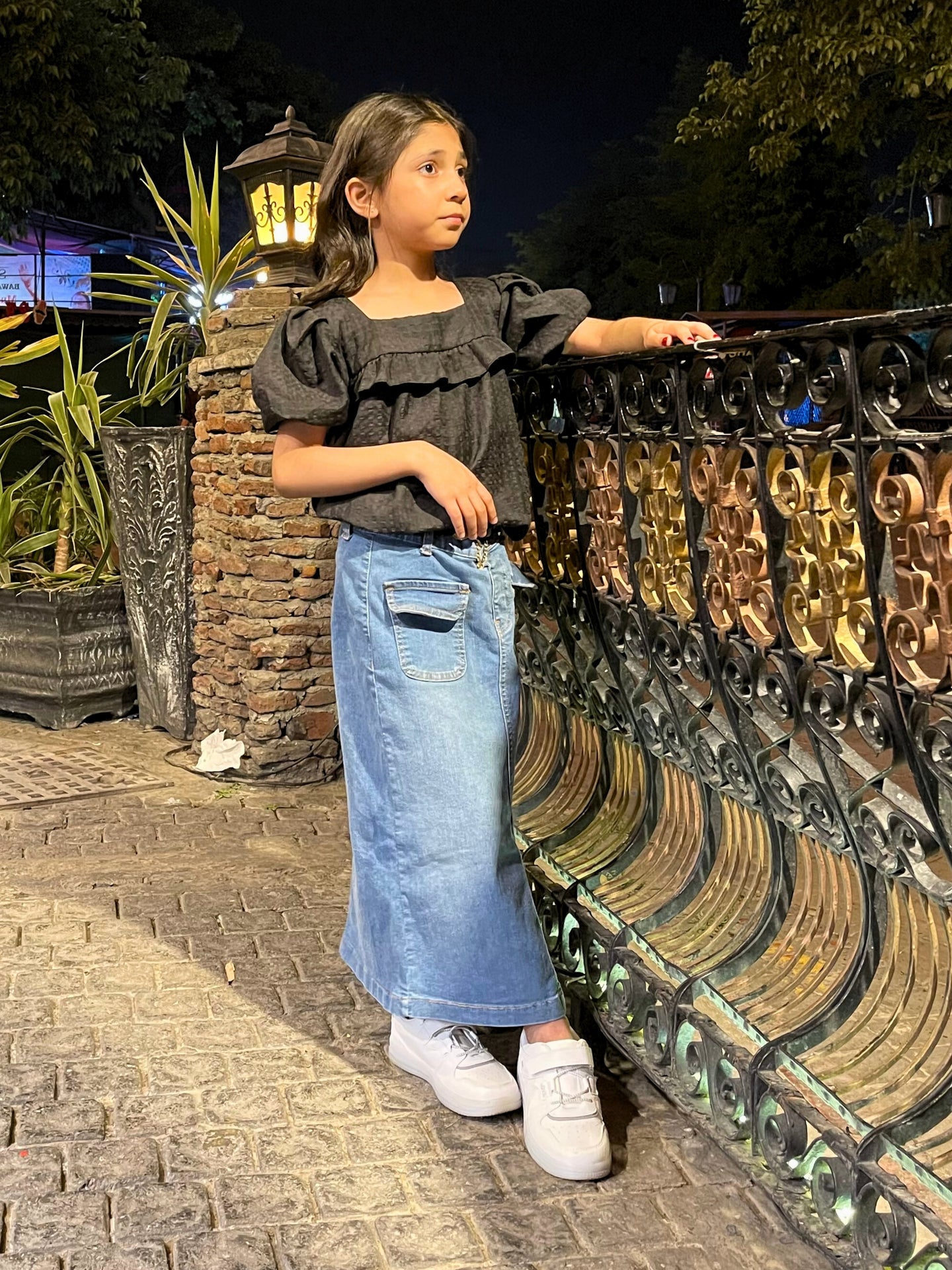 Black | Puff Sleeves Top