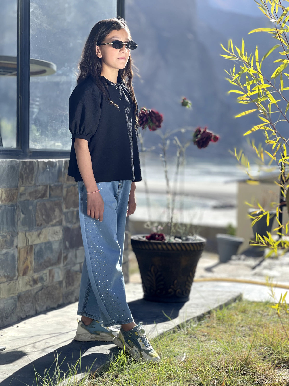 Black Calla Lily | Top